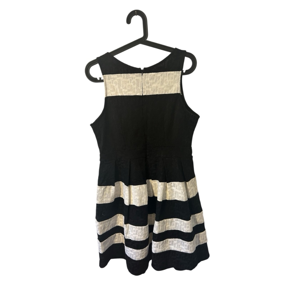 Women's Mi Ami Dress Size 1 small Black and White Striped - Picture 2 of 7